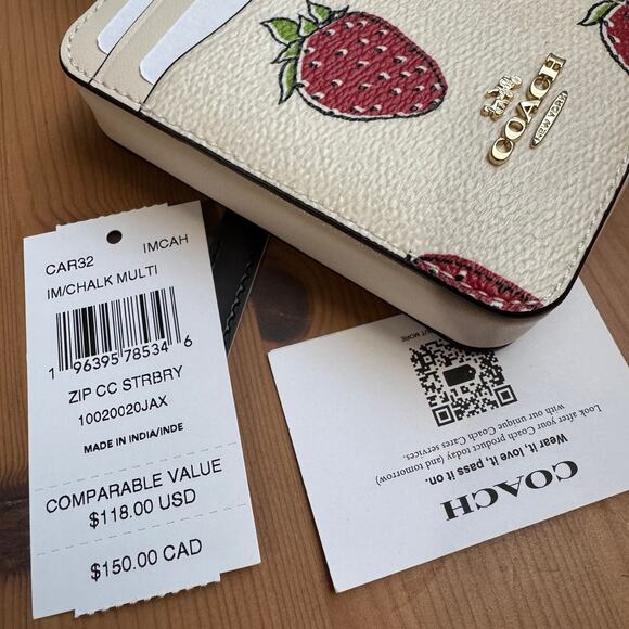 🍓 Coach Zip Card Case With Strawberry Print - Picture 5 of 8